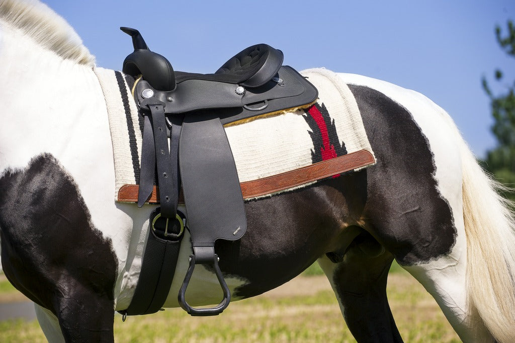 Selle western en synthétique noir - Sport & Plein air Selle western en synthétique noir - Sport & Plein air