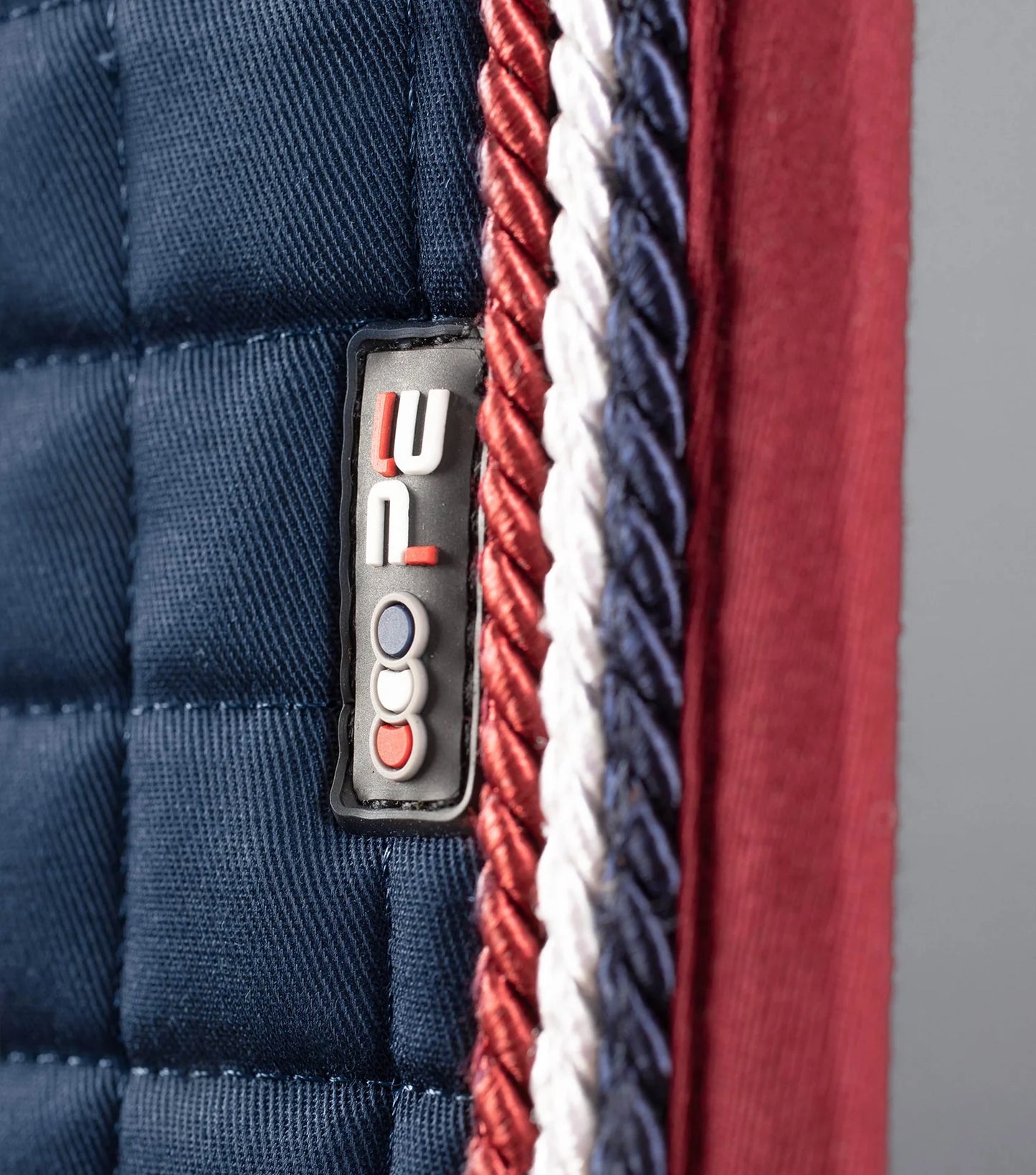 Tapis de dressage PREMIER EQUINE - Close Contact