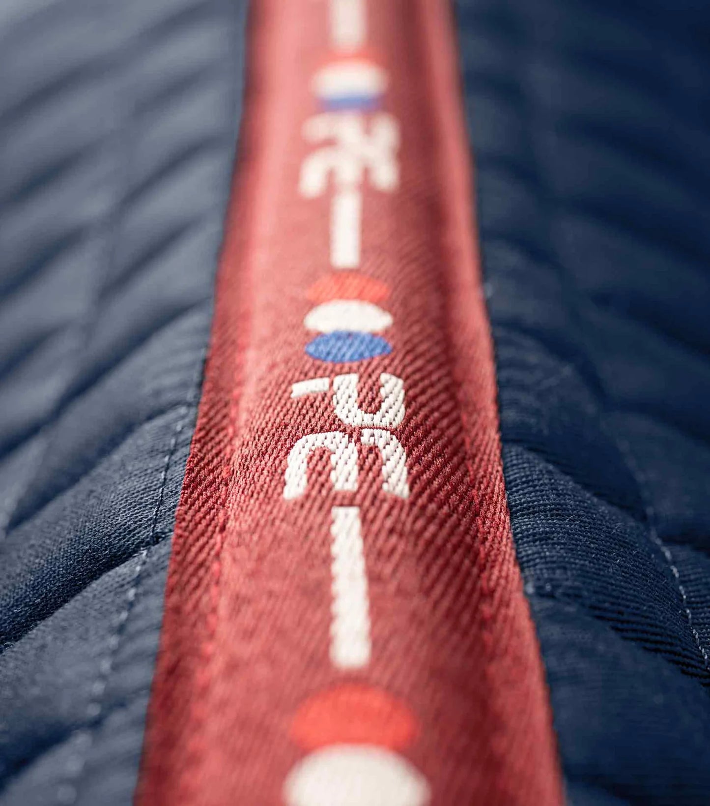 Tapis de dressage PREMIER EQUINE - Close Contact
