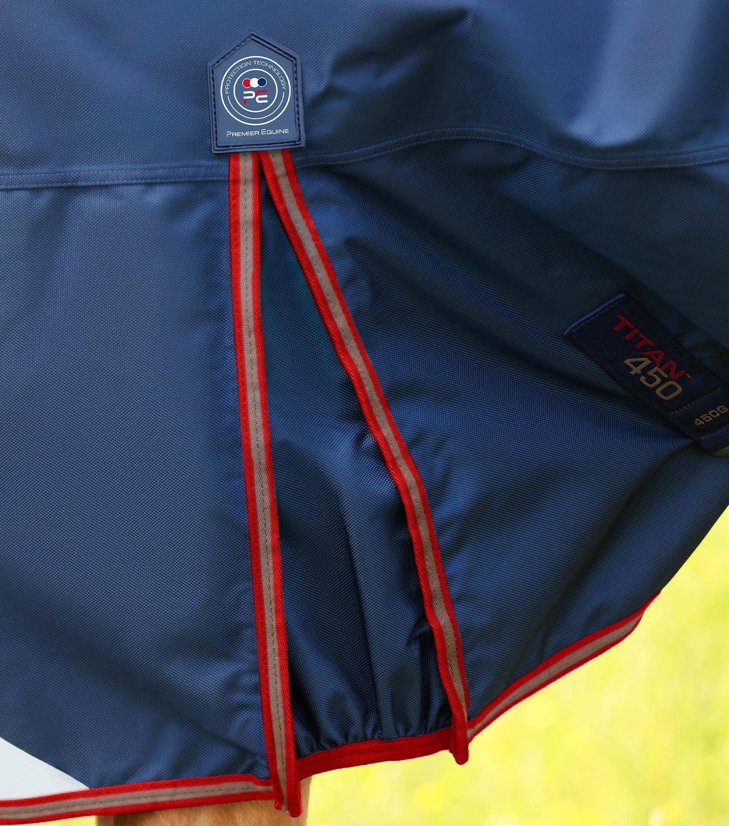 Couverture d'extérieur PREMIER EQUINE "TITAN 1680D" 450g avec couvre-cou ajusté amovible