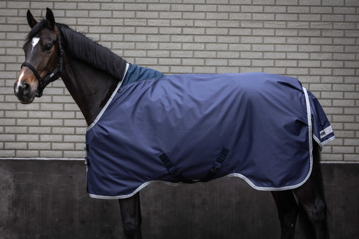 Couverture LAMI-CELL 1200D - Armadillo - 0g - imperméable