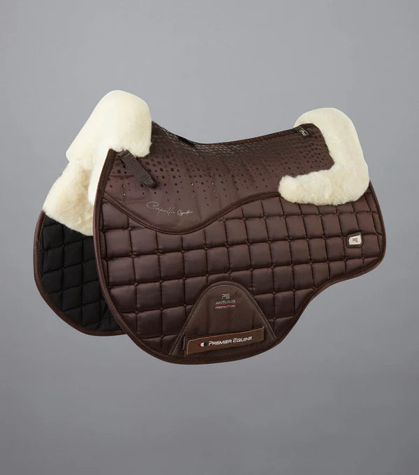 Tapis de saut PREMIER EQUINE Capella Close Contact GP/Jump, antidérapant, en satin et laine merinos