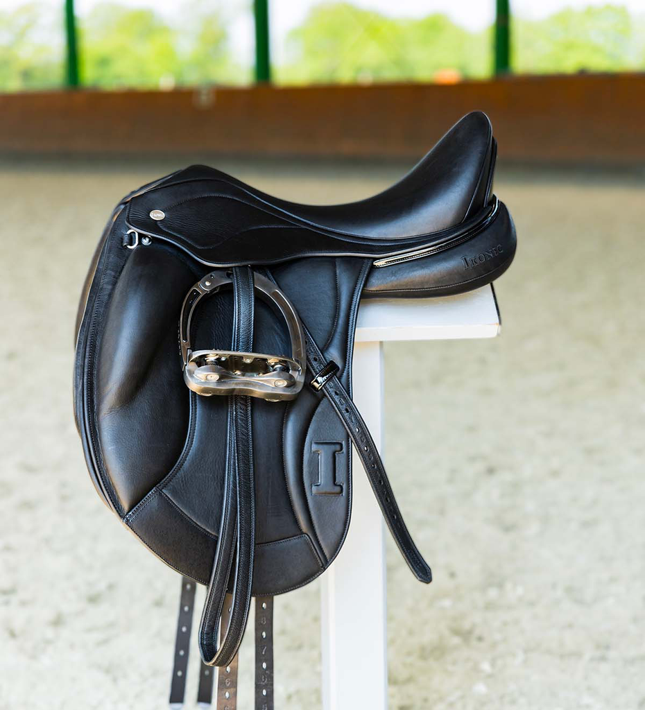 DEV01 – Selle de dressage Evolution monoquartier