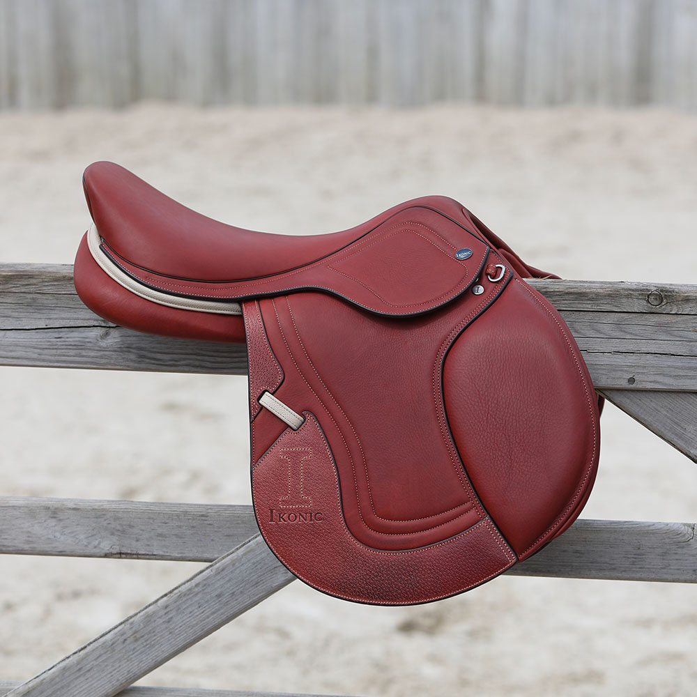 JEV02 – Selle de saut Evolution Lignée