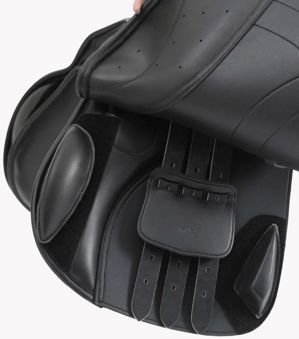 Selle de saut PREMIER EQUINE synthétique Prideaux Close Contact