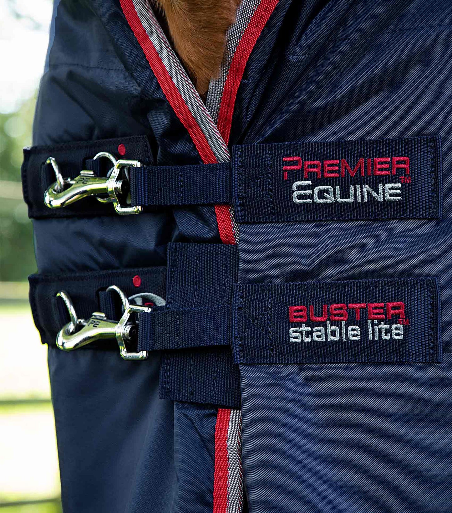 Couverture d'écurie PREMIER EQUINE Buster Lite 420D 100gr