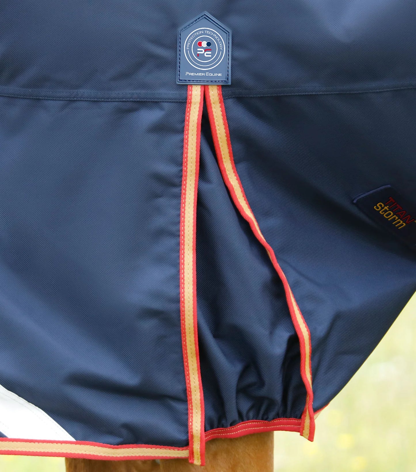Couverture d'extérieur PREMIER EQUINE "TITAN 1680D" Storm 450g Combo avec couvre-cou ajusté intégré