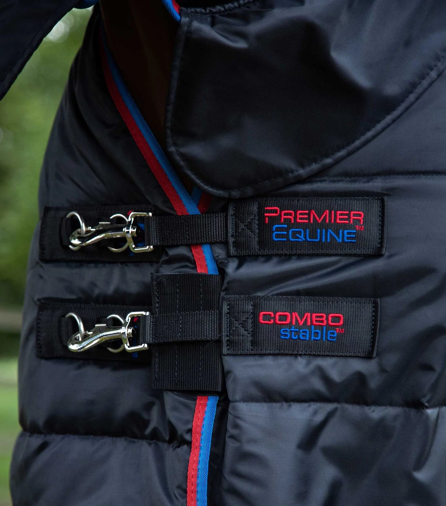 Couverture d'écurie PREMIER EQUINE Combo 420D 200g avec couvre-cou intégré