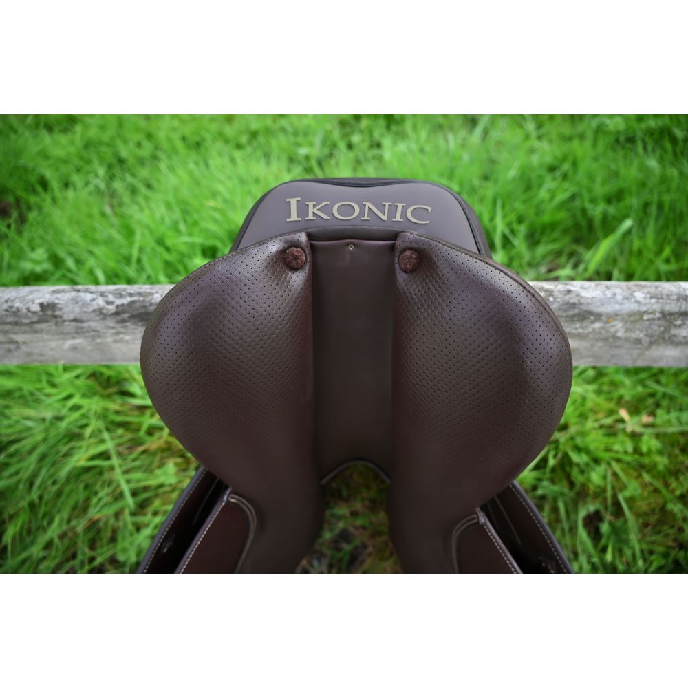 Selle de saut doublée Ikonic "Light" personnalisable